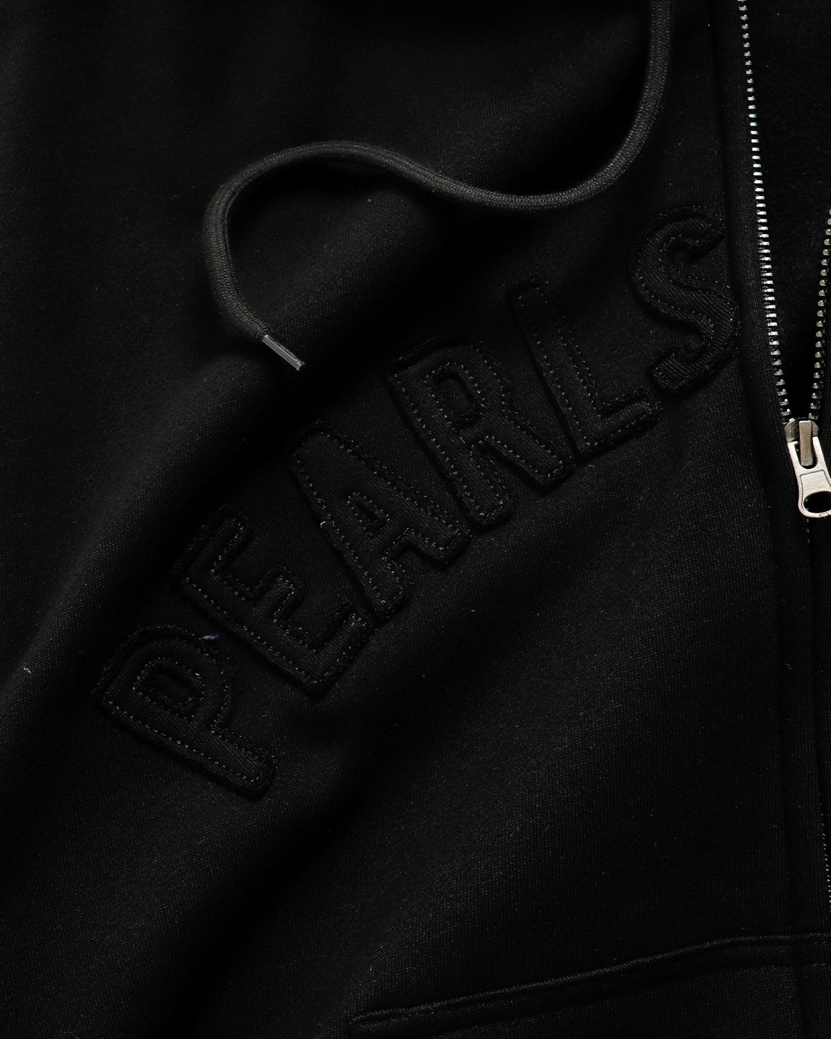 CROWN ZIP HOOD BLACK
